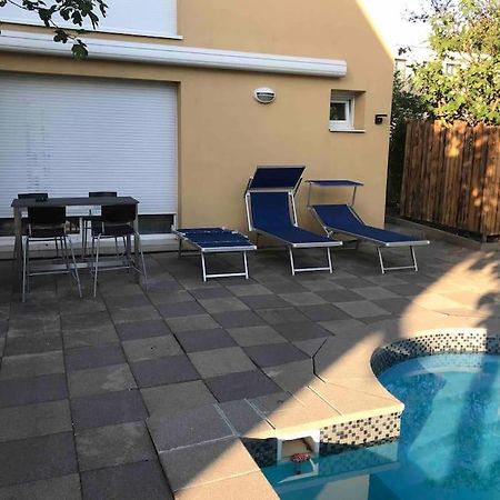 Logement Avec Piscine Brunstatt Kültér fotó