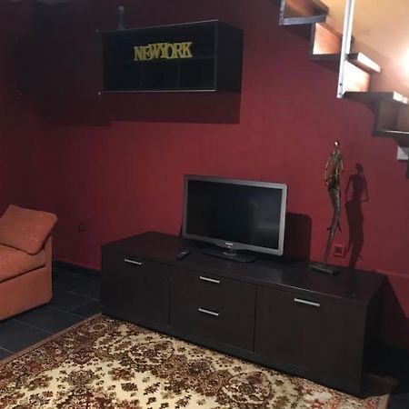 Logement Avec Piscine Brunstatt Kültér fotó